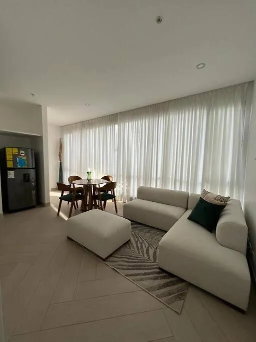 Mejor Edificio De Quito Edificio Oh Coliving Ecuador Gonzalez Suarez Διαμέρισμα