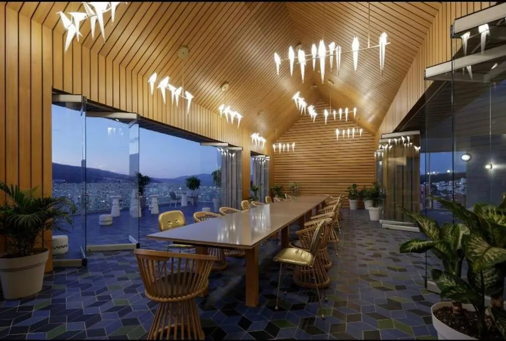 Mejor Edificio De Quito Edificio Oh Coliving Ecuador Gonzalez Suarez Διαμέρισμα Ισημερινός